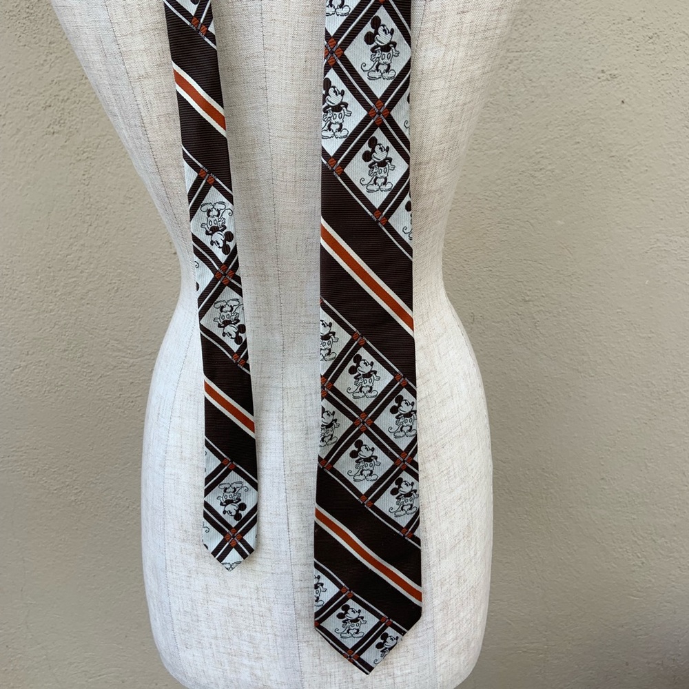 Vintage Mickey Mouse tie